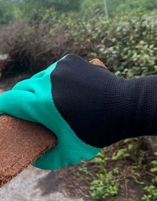 Load image into Gallery viewer, ClawMaster Garden Gloves – Digging &amp; Planting Gloves with Non-Slip Grip and Built-In Claws
